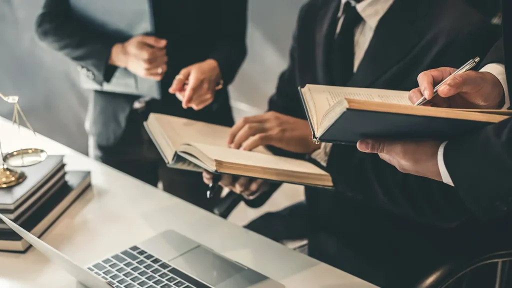 Tips To Maximize Your Insurance Claim Image raw