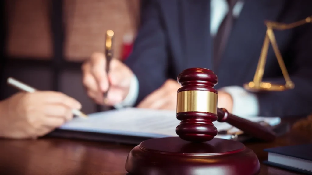 A Guide To Responding to Low-Ball Insurance Offers Image raw